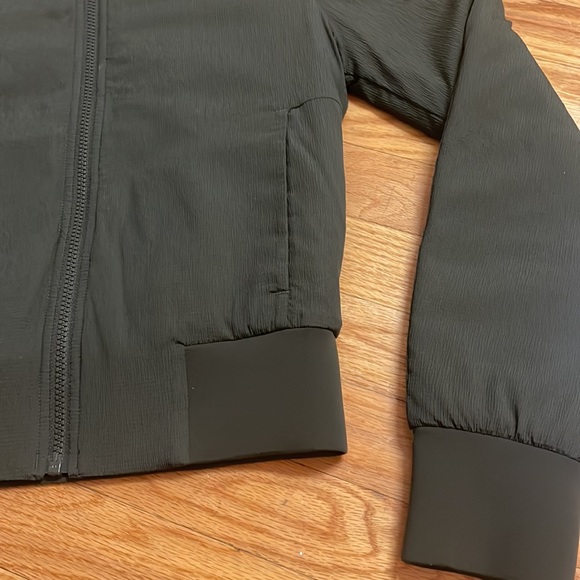 Lululemon Non-Stop Bomber Jacket - Picture 3 of 10